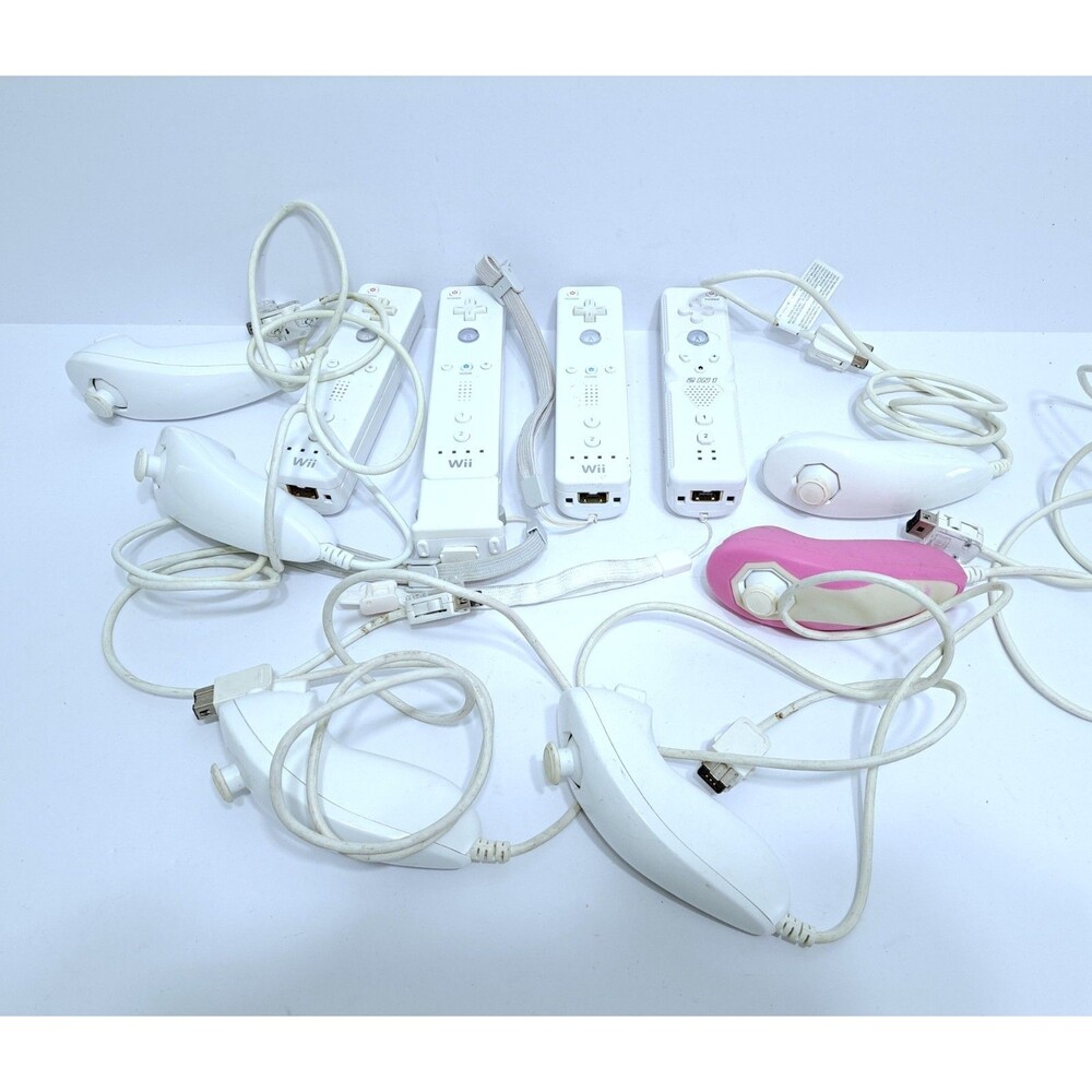 Lot of 10 Nintendo Wii Controllers Nunchuk Not Tested Parts or Repair